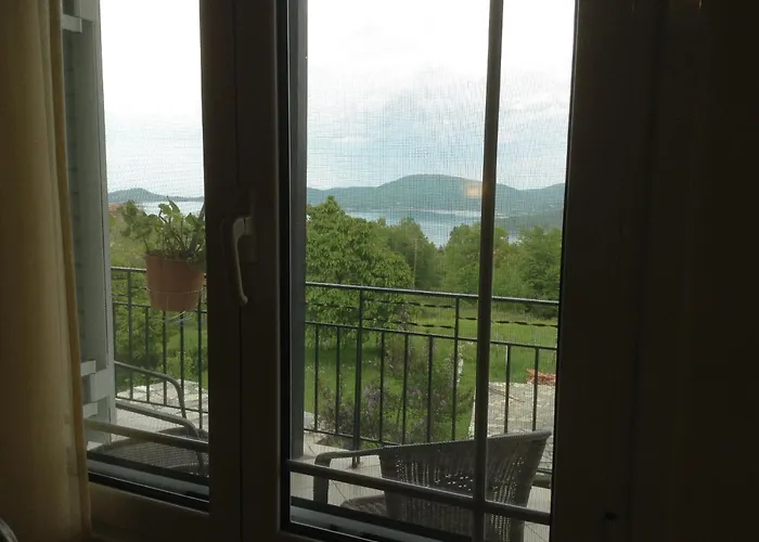 Lamprini * Neochori (Karditsa)